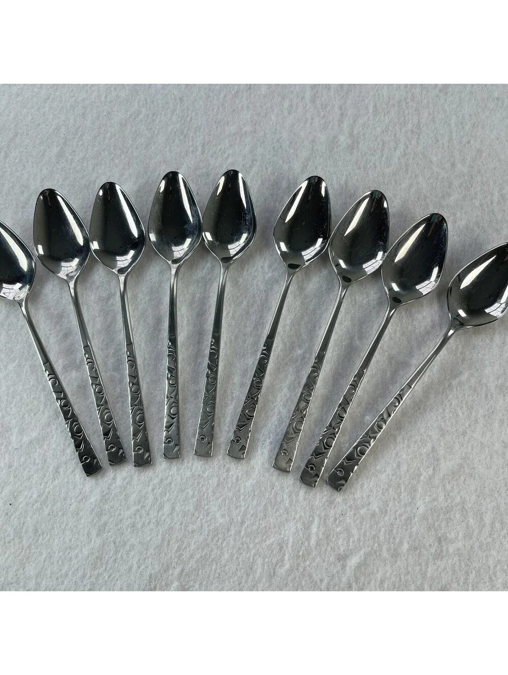 1847 Rogers International NAVAHO spoons set of 9 Teaspoon Stainless Steel